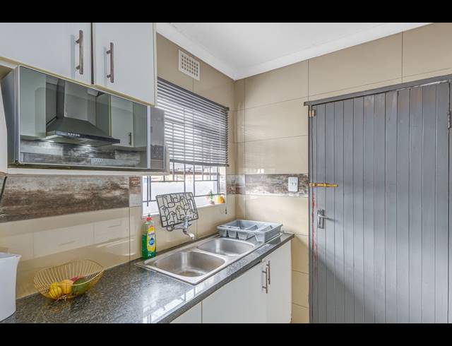 4 BEDROOM FREEHOLD FOR SALE IN COSMO CITY